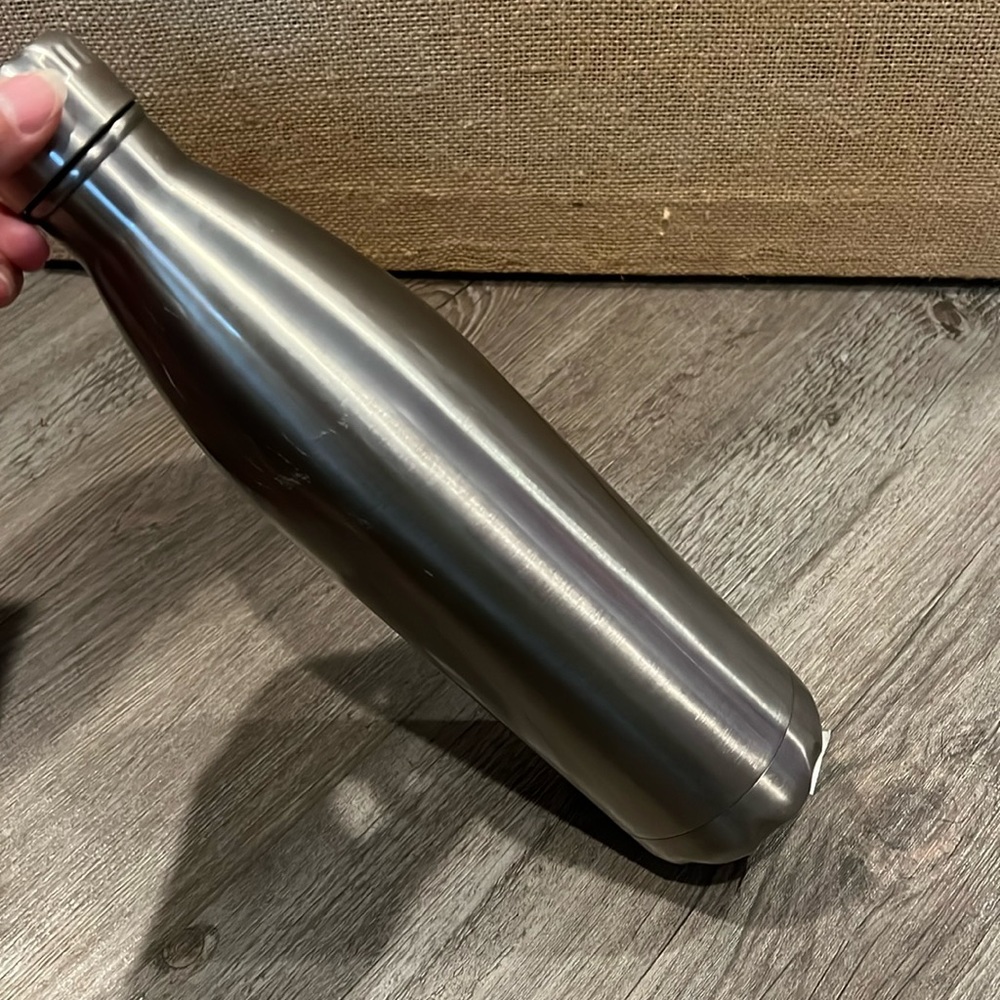 NWT HD Designs Outdoors Stainless Steel Insulated Water Bottle 25oz